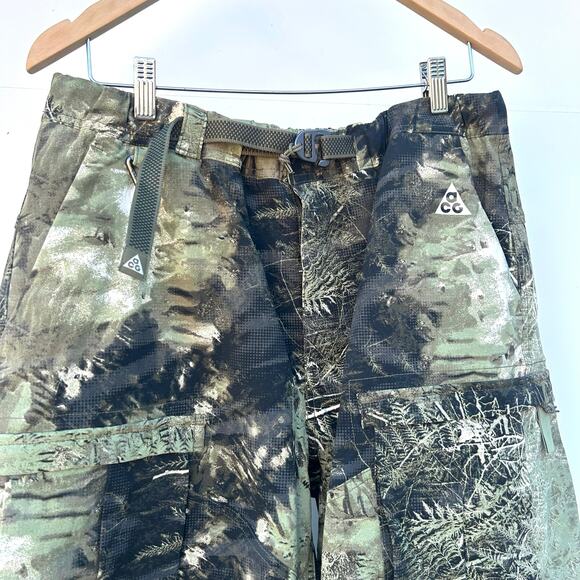 Nike Men’s ACG Smith Summit Wide Leg Cargo Camo Camouflage Pants Large - Picture 5 of 13
